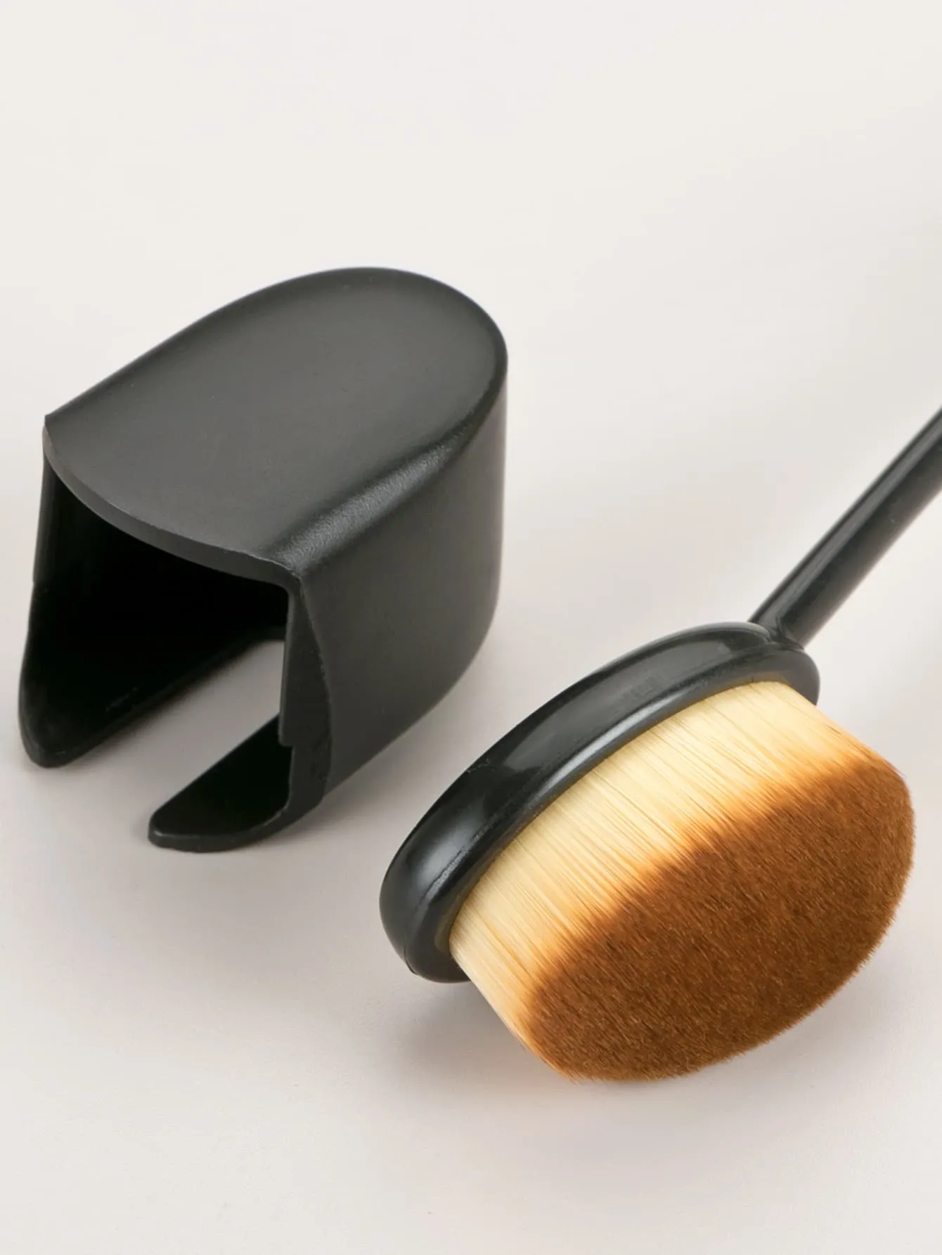 1pc Foundation Brush