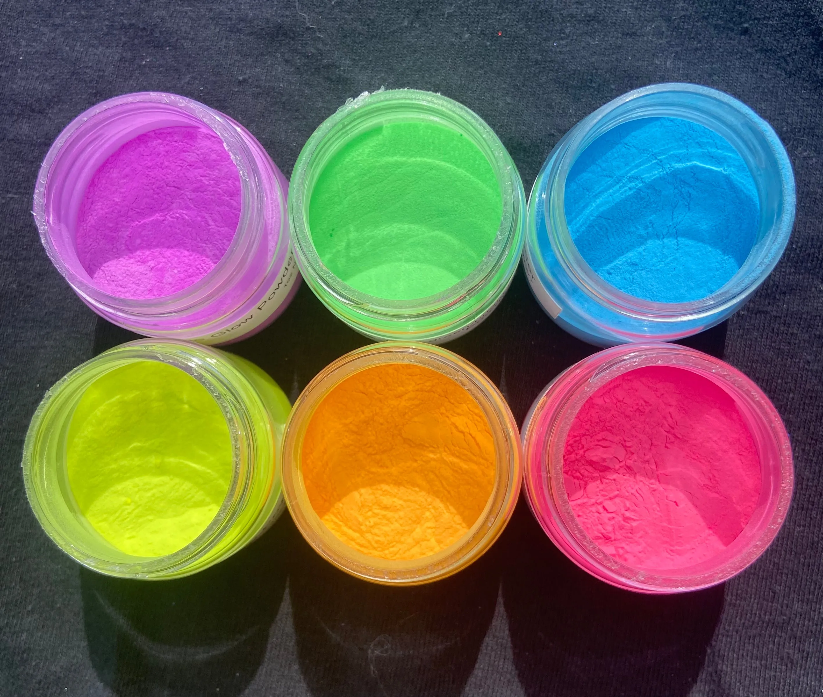 Colored glow powder set