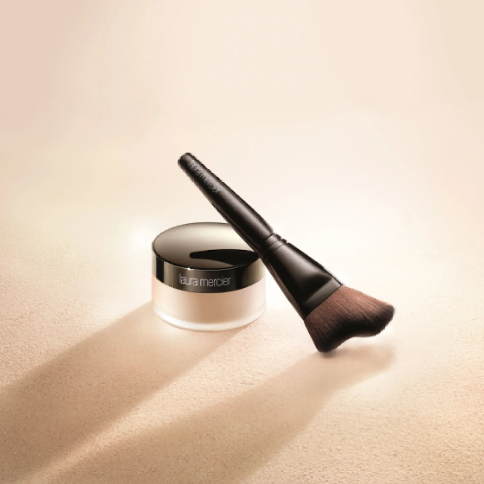 Translucent Loose Setting Powder Glow Brush